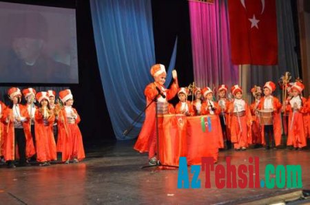 Bakı Atatürk Liseyi uşaqlar üçün möhtəşəm bayram şənliyi təşkil etdi - FOTOLAR