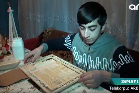 Nitq qüsurlu 18 yaşlı gəncin qeyri-adi istedadı - VİDEO