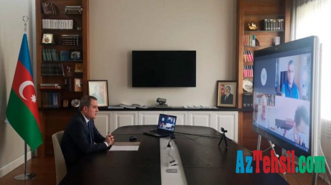 Təhsil naziri İctimai Şura üzvləri ilə videokonfrans edib