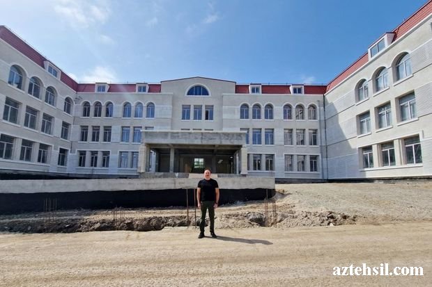 Prezident Şuşada 1 nömrəli tam orta məktəbin binasında tikinti işlərinin gedişi ilə tanış olub - FOTO