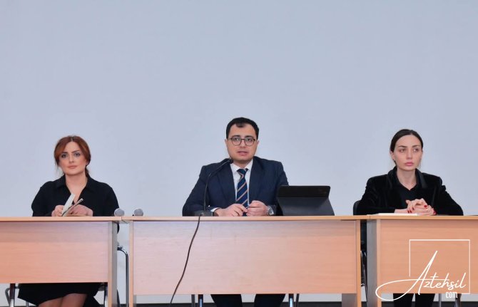 Paytaxtın ümumi təhsil müəssisələrinin rəhbərləri ilə görüş keçirilib.