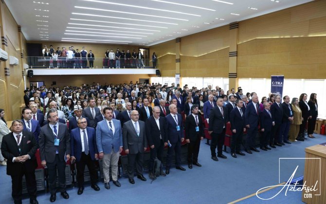 UNEC-də beynəlxalq konfrans keçirilib