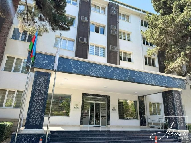 Paytaxt məktəblərində monitorinqlər davam etdirilir