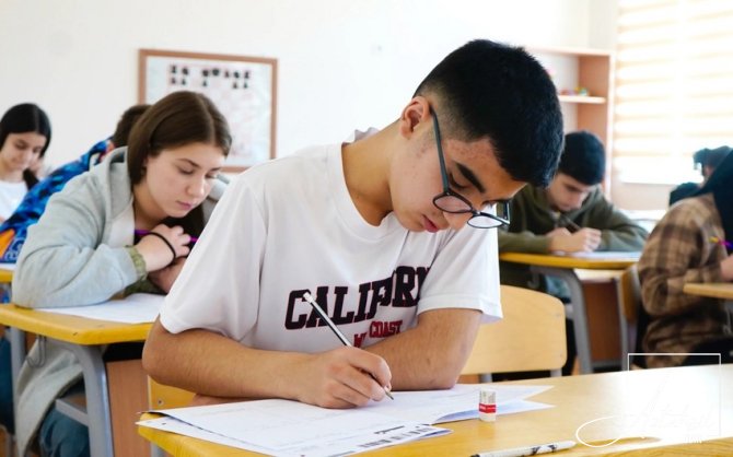 Təhsildən yayınanların çoxu oğlanlardır....!