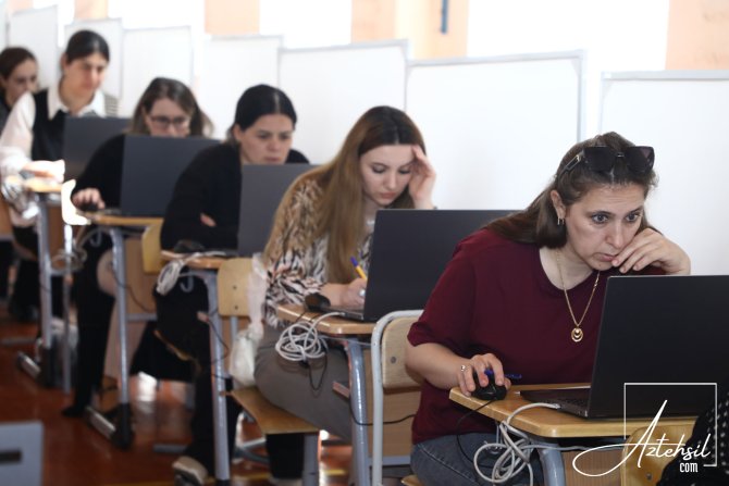 Sertifikasiya imtahanı verəcək müəllimlərin DİQQƏTİNƏ