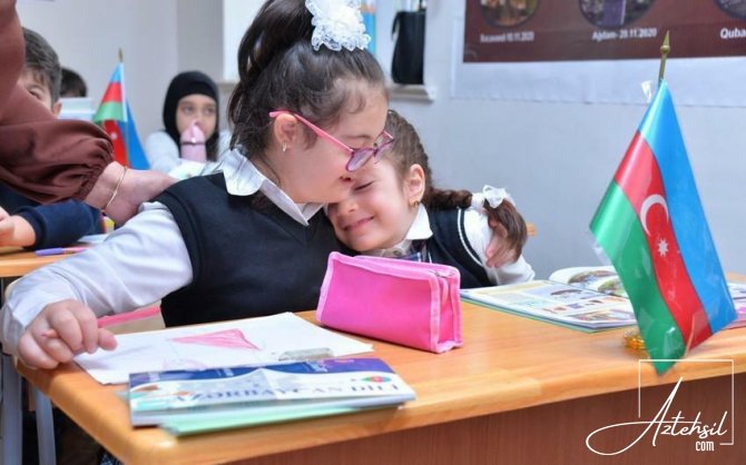 Azərbaycanda ibtidai təhsilin beş il olması təklif edilib