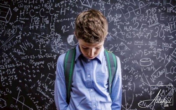 Əsas problemlərdən biri də DƏRSLİKLƏRDİR