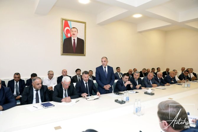 İdarə və təşkilat müdirlərinin iştirakı ilə müşavirə keçirilib