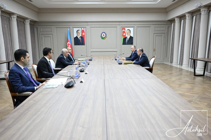 Əli Əsədov Gürcüstanın təhsil, elm və gənclər naziri ilə görüşüb