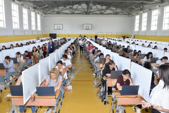 1305 müəllim MİQ-dən keçərək işlə təmin EDİLİB