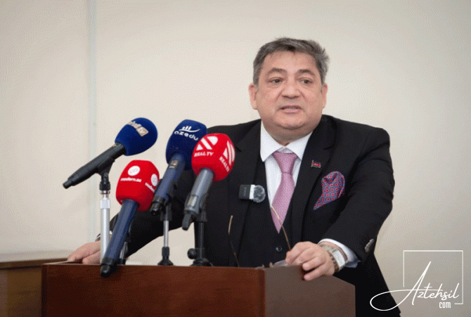 Professor beynəlxalq yubiley medalı ilə təltif olunub