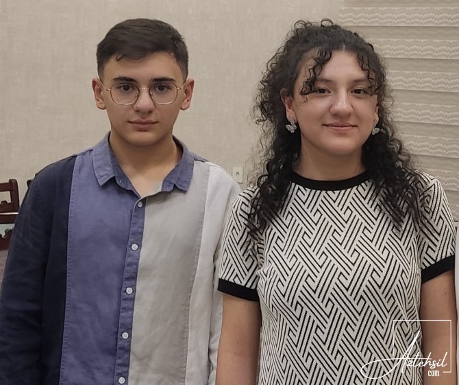 Bacı-qardaş eyni vaxtda tələbə olub