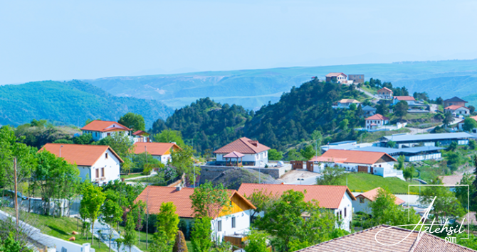 LAÇINDA 303 şagird təhsil alır