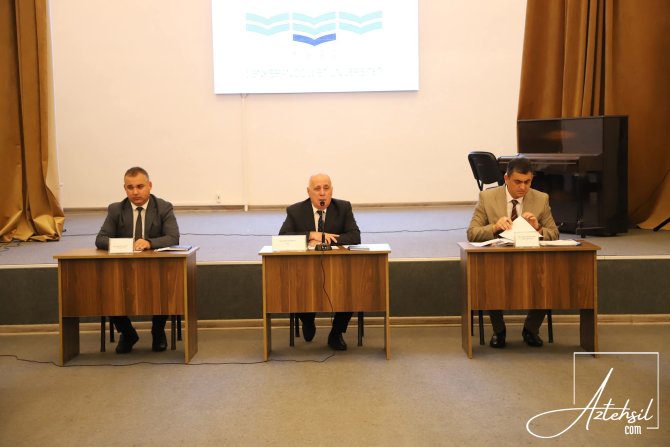 Elmi şuranın ilk iclası keçirilib