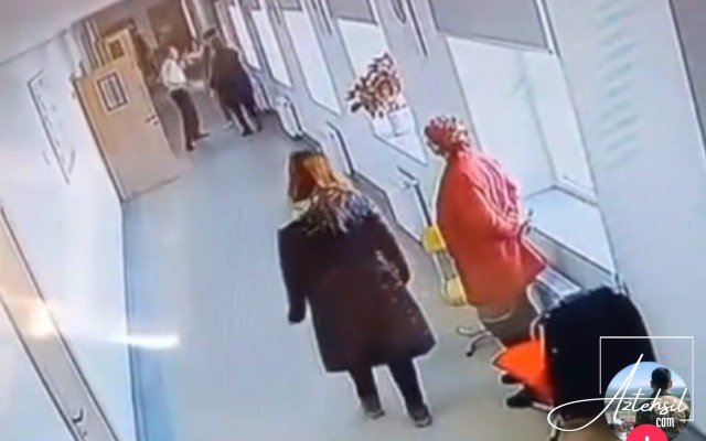 Direktor müavini şagirdi və xadiməni döyüb