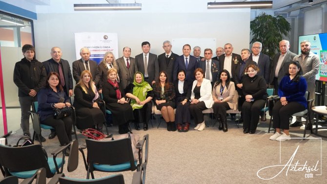 Qrant müsabiqəsinin qalibləri layihələrindən çıxışlar ediblər