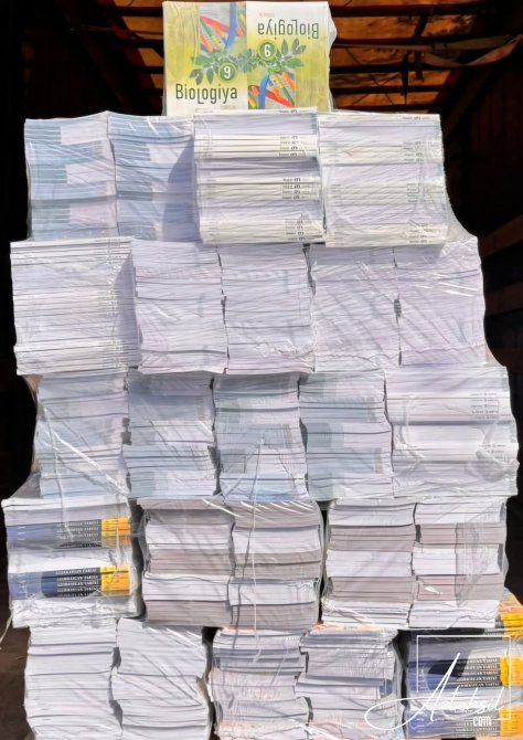 170 mindən artıq dərslik muxtar respublikaya gətirilib