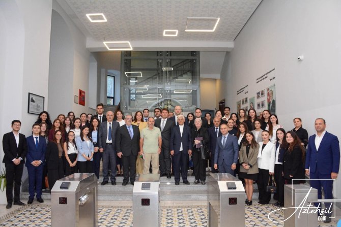 “Danışır təcrübə” layihəsinin qonağı professor Rafiq Əliyev olub