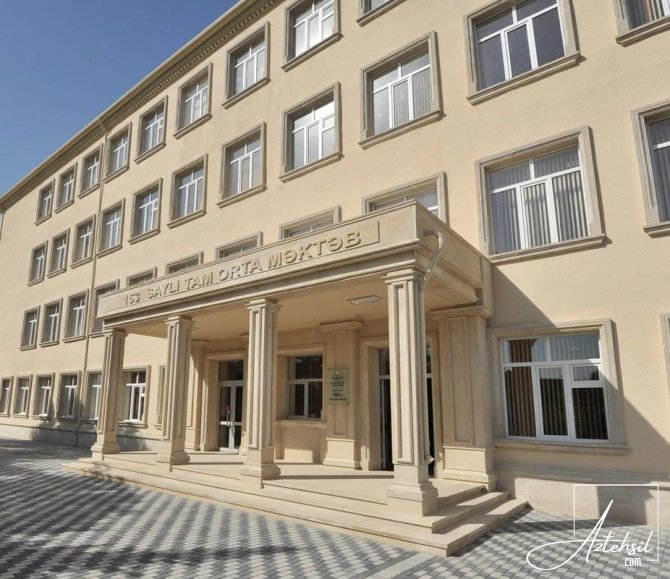 Bakıda 153 saylı orta məktəbdə müəllimləri "təbrik etmək" üçün pul yığılır