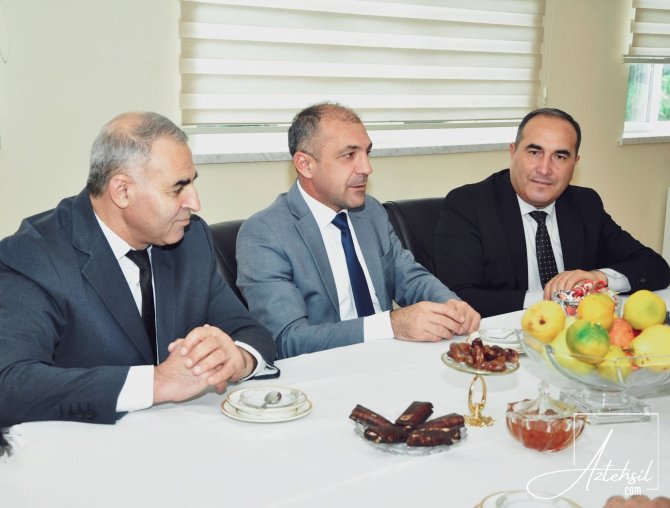 Fərqlənən təhsil işçilərilə görüş KEÇİRİLİB