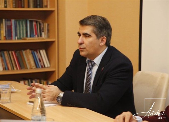 “Bəzi elmi müəssisələr birləşdirilir"-Nazirin MÜŞAVİRİ