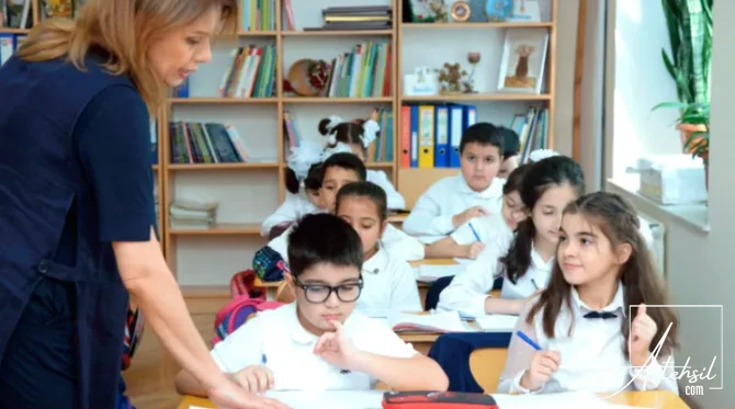 Bu məktəbdə çalışmaq istəyən müəllimlər üçün vakansiya elan EDİLİB