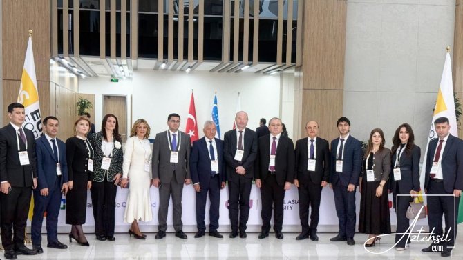 REKTOR Özbəkistanda formda çıxış edib